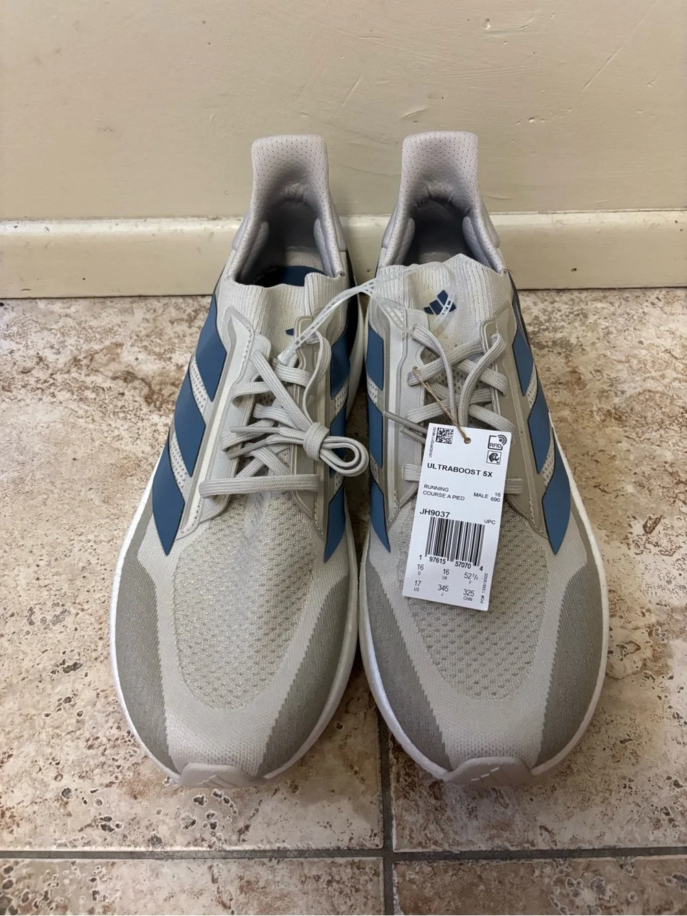 Adidas Ultraboost 5x Running Shoes Light Cream Blue Grey Men’s Sz 17 JH9037